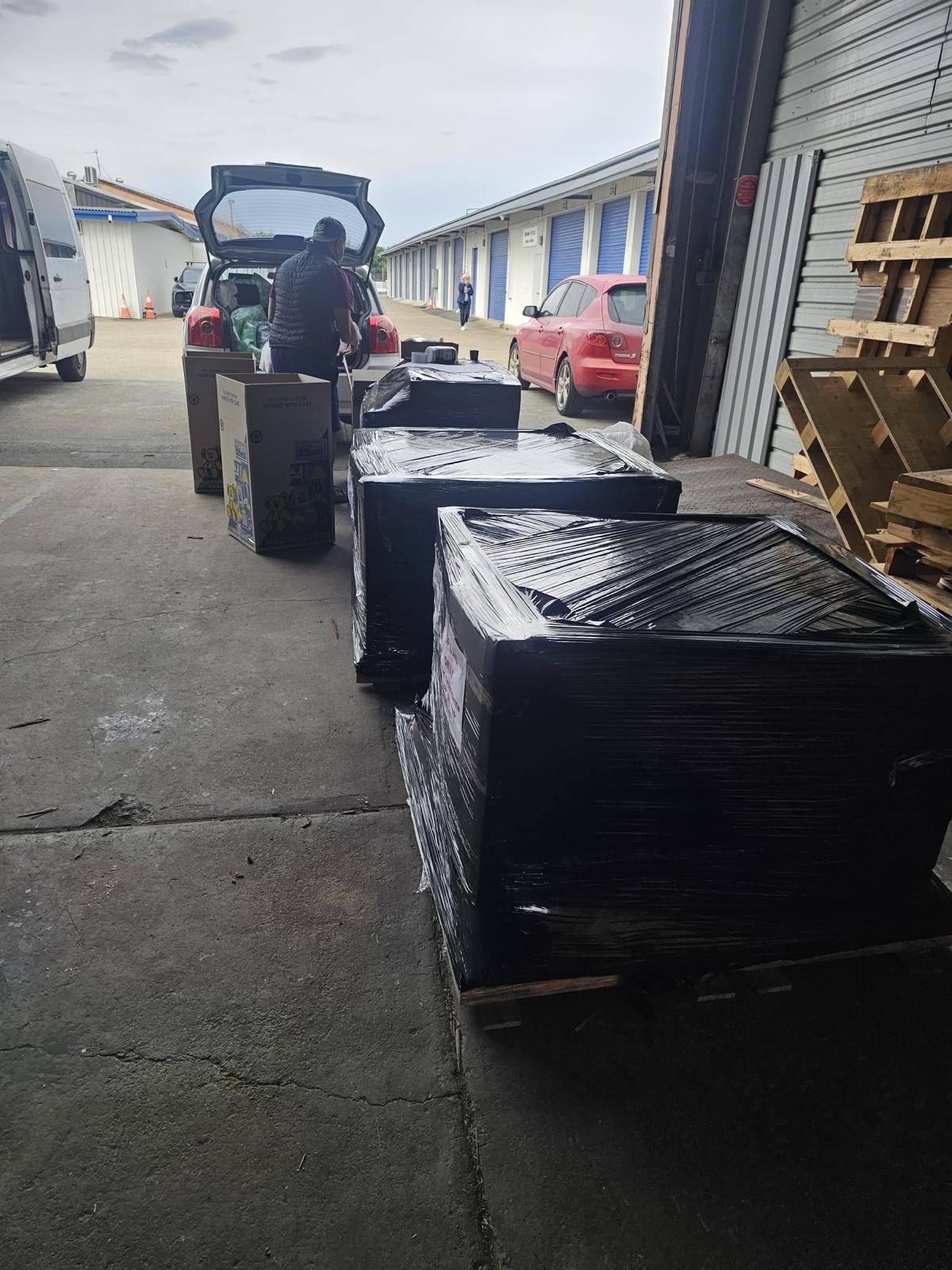 Air Pak freight being loaded at the warehouse